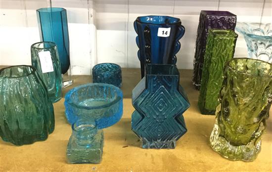 Qty Whitefriars & other glassware